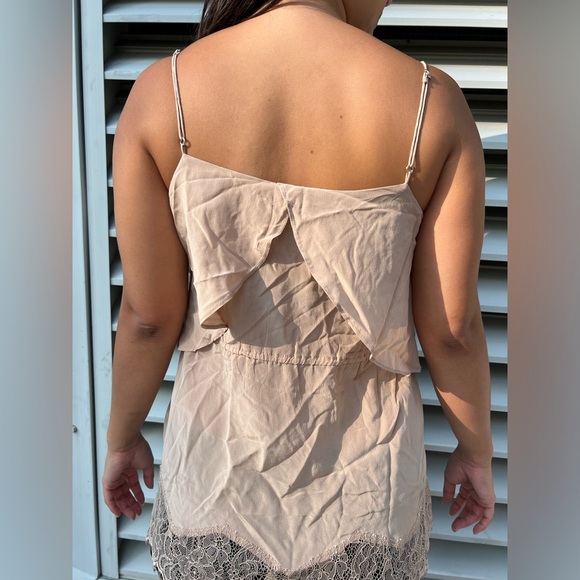 Silk top pink Revolve - Picture 5 of 5